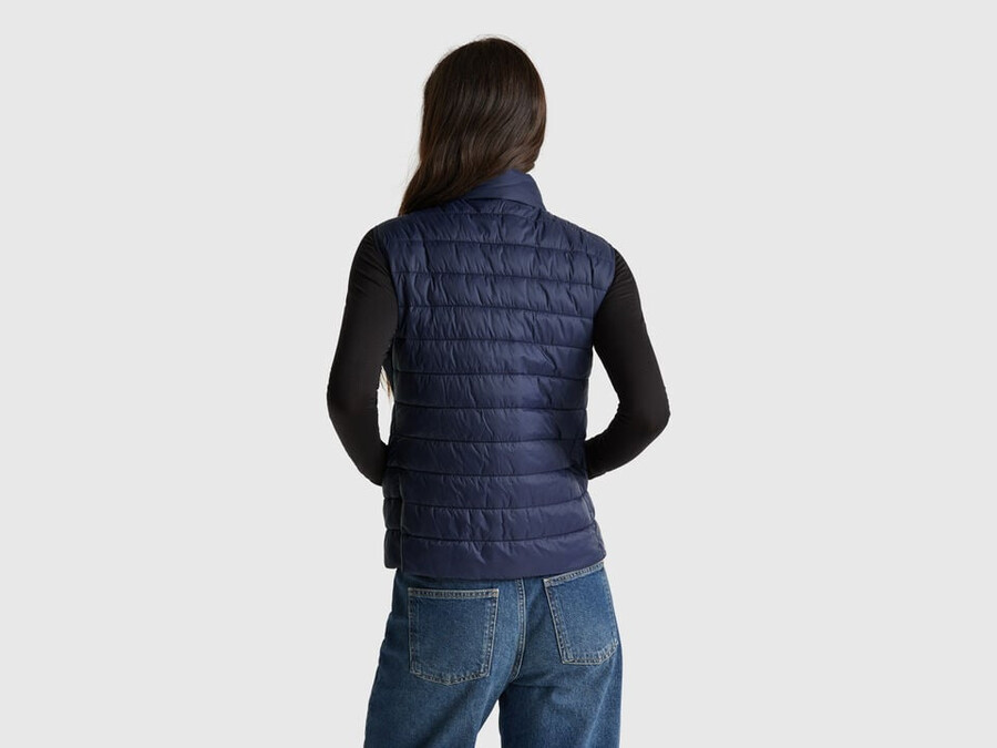 slim fit prošívaná vesta