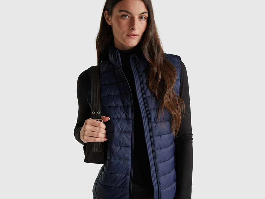 slim fit prošívaná vesta