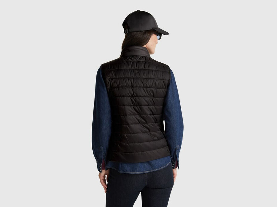 slim fit prošívaná vesta