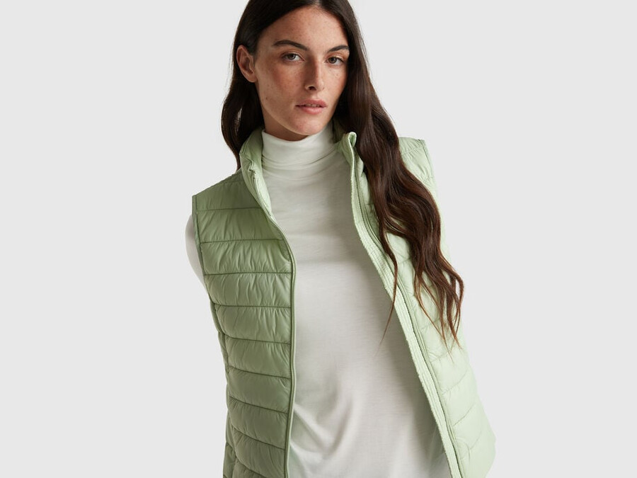 slim fit prošívaná vesta